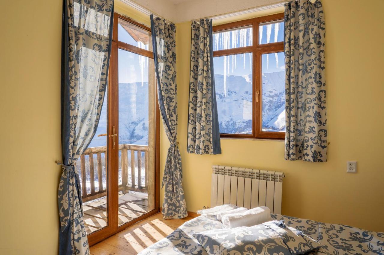 Snow Time Cottage กูเดาริ ภายนอก รูปภาพ